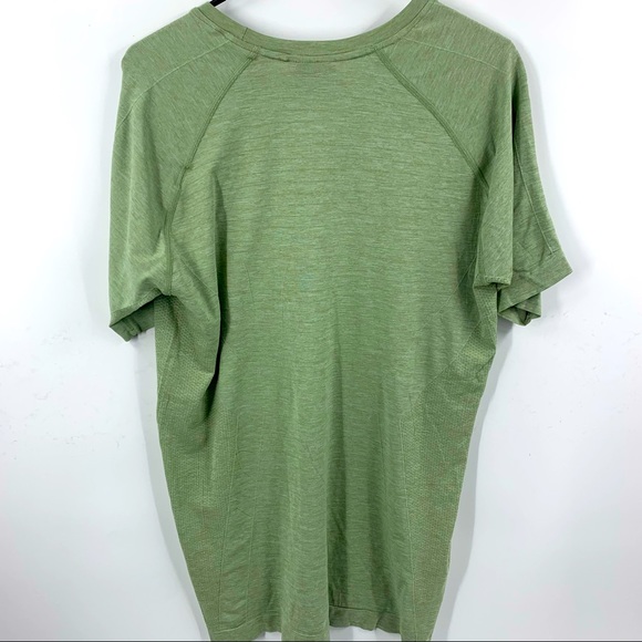 Alphalete ShortSleeve Performance Tee NWOT Light Green - Picture 2 of 4